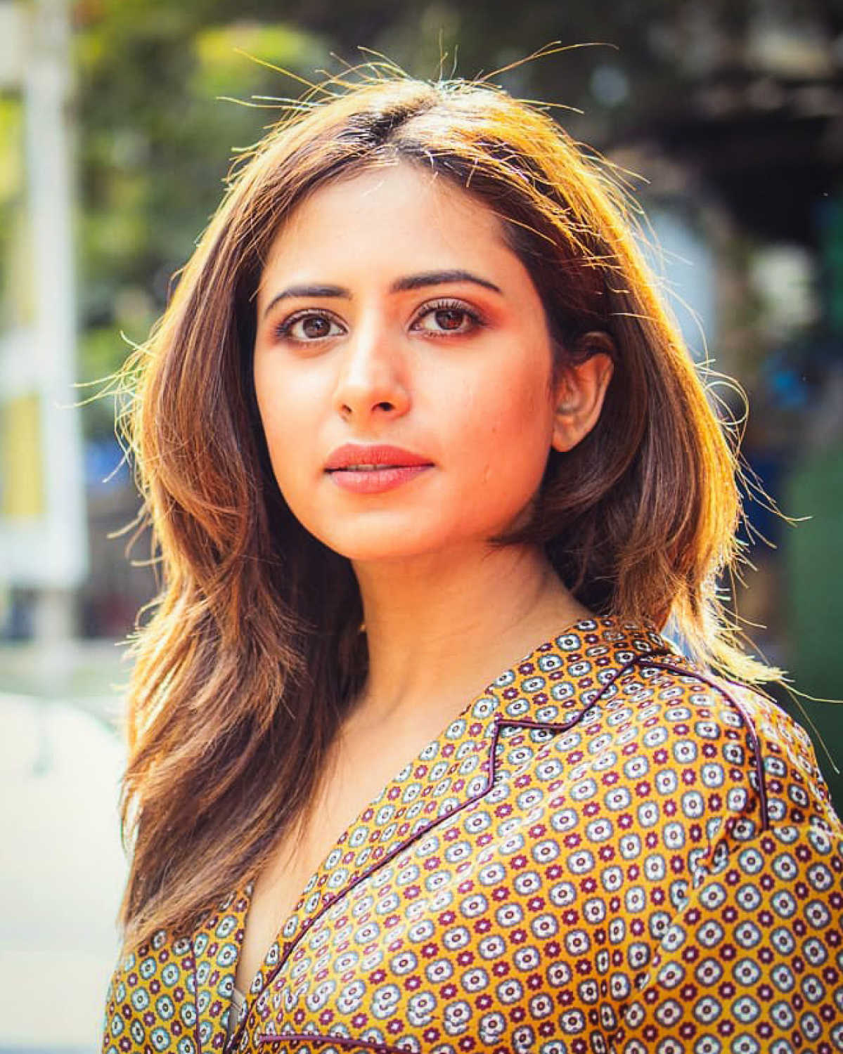 Sargun Mehta Ke Baare Mai