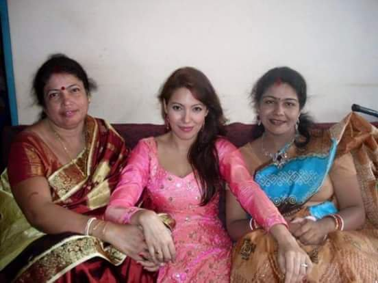 Munmun Dutta Family